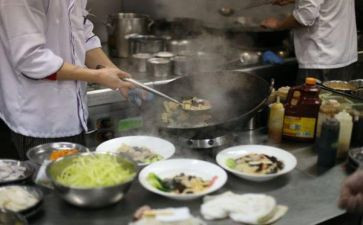 餐饮后厨辞职申请书最新5篇