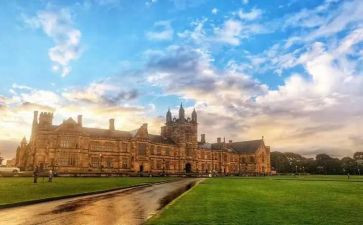 大学毕业鉴定自我鉴定300字7篇