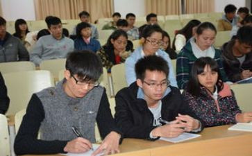 竞选大学班长演讲稿最新7篇
