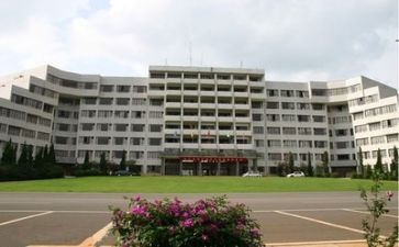 2023高校年终总结通用8篇