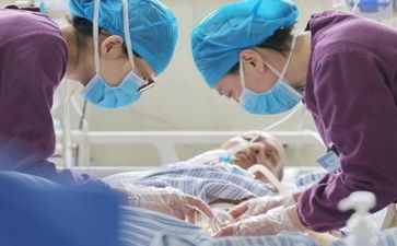 护士的年终述职报告模板7篇