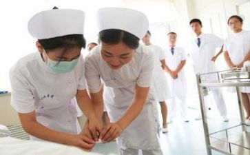 2024年医院护士述职报告7篇