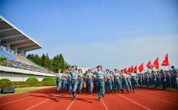 军训让我的作文6篇