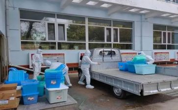 抗击疫情医生事迹材料6篇