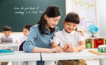 我的502老师作文参考8篇
