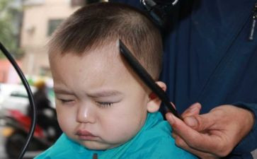 理发店51活动策划5篇