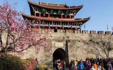 关于旅游的作文400字7篇
