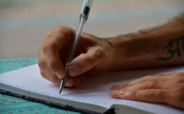 钓鱼迷作文400字最新8篇