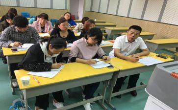 任课教师的年度总结8篇