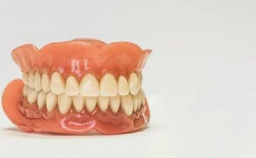 中班牙齿健康教案8篇