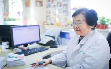 医院院长个人述职报告7篇